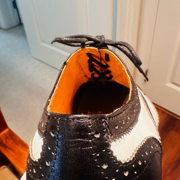 Royal Wind Black White Spectator Shoes. - Picture 5 of 15